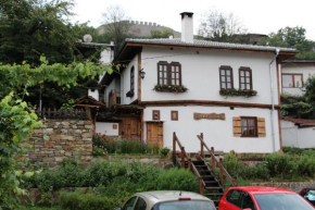 Отель Guest House The Old Lovech  Ловеч